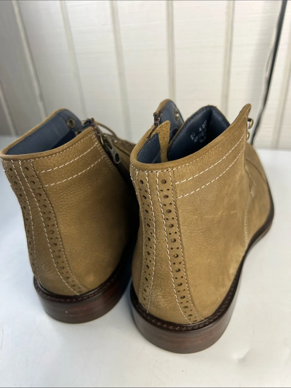 Johnston & Murphy Men's Tan Suede Chukka Boots with Side Zip